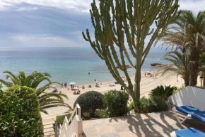 Terraced house by the beach